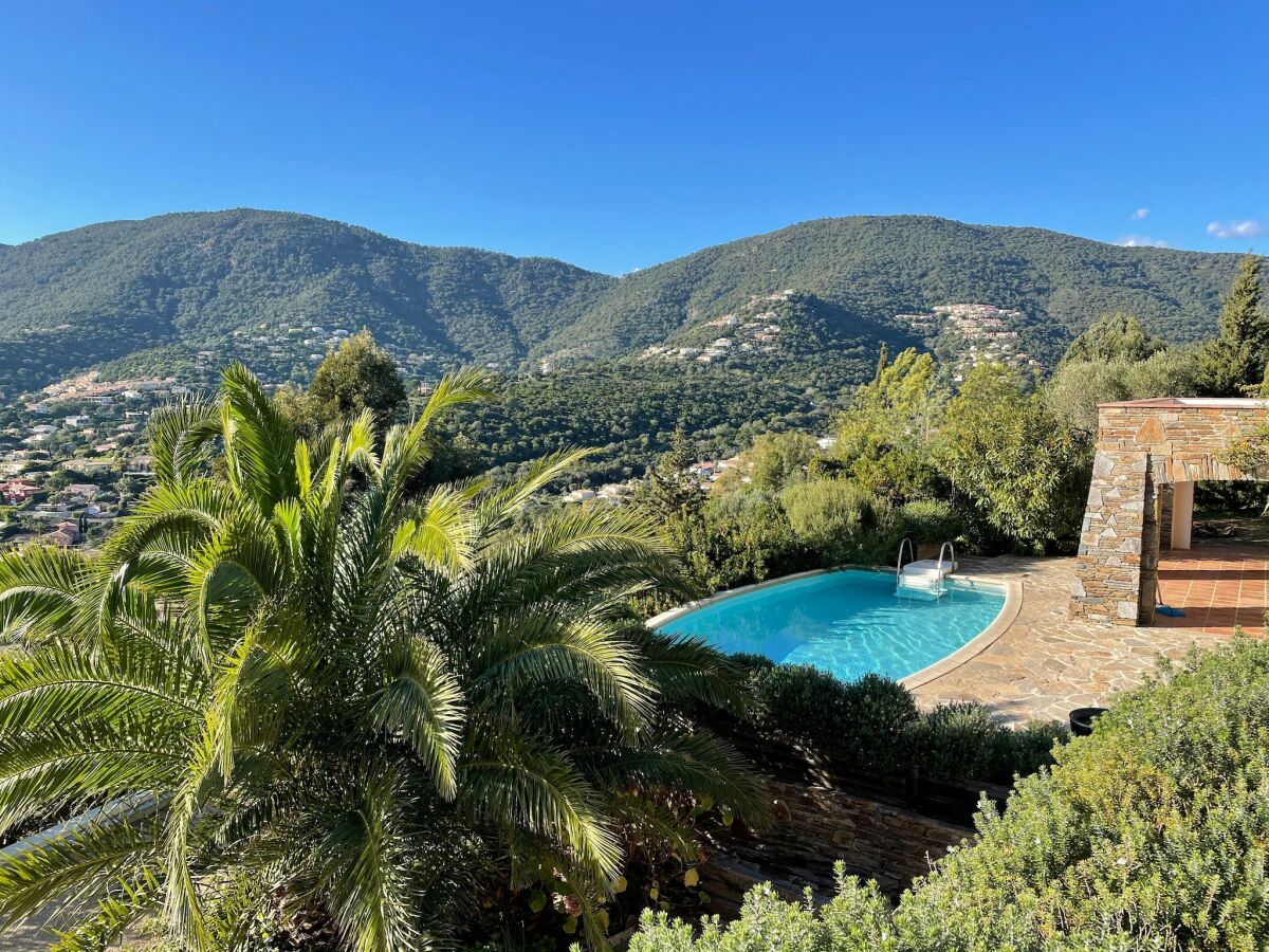 Villa Villa in Cavalaire with Sea View & Pool - Outdoor photo 3