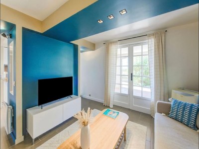 Villa Villa in Cavalaire with Sea View & Pool - Features photo 18