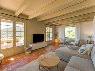 Villa Villa in Cavalaire with Sea View & Pool - Features photo 23