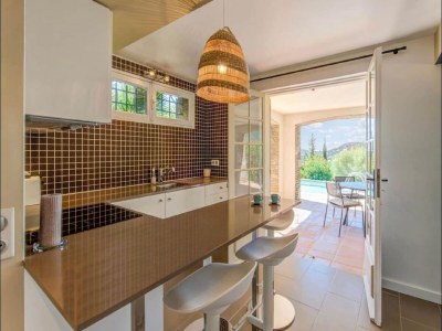 Villa Villa in Cavalaire with Sea View & Pool - Features photo 33