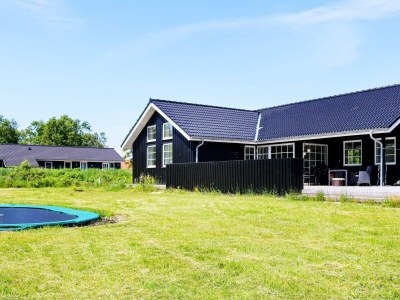 Holiday house 8 person holiday home in Hadsund-By Traum - Outdoor photo 5