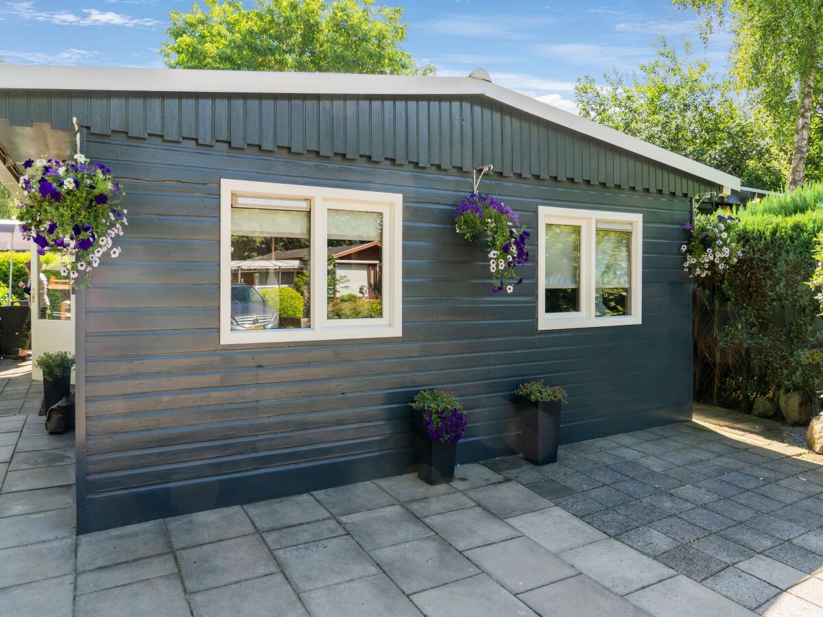 Holiday house Chalet in Reutum by Almelo Nordhorn Canal - Outdoor photo 3