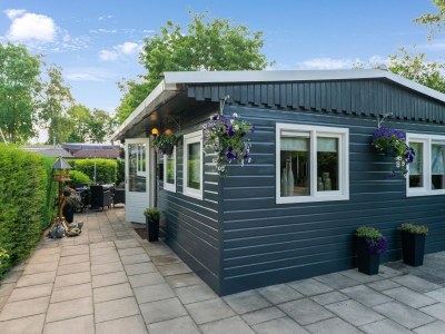 Holiday house Chalet in Reutum by Almelo Nordhorn Canal - Holiday house