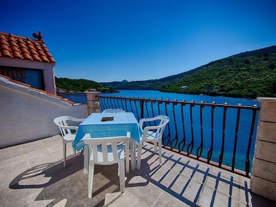 Apartment Apartments Malo Lago - One-Bedroom Apartment with Two Balconies and Sea View - Attic (Apartment 2) - Outdoor photo 2