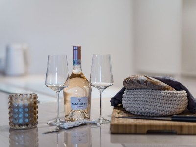 Apartment Hideaway - Features photo 10