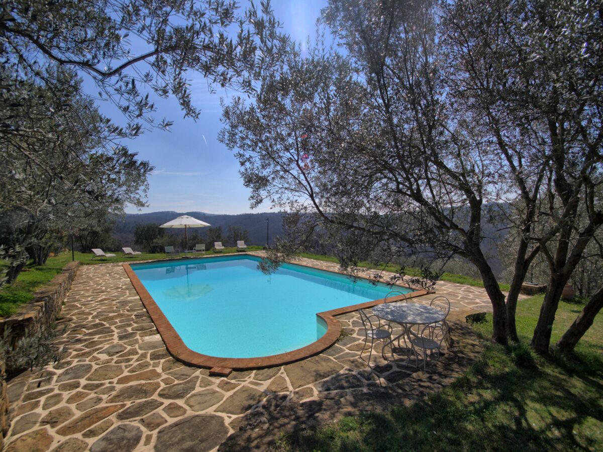 Holiday house Valle Dell'Ambra - Outdoor photo 3