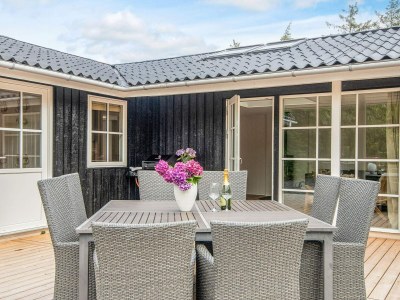 Holiday house Renovierter Ruckzug mit Pool -- By Traum Ferienwohnungen - Outdoor photo 31