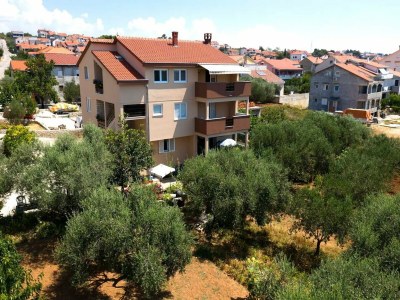 Apartment Apartments Maza - One Bedroom Apartment with Balcony  (Angela) - Outdoor photo 2
