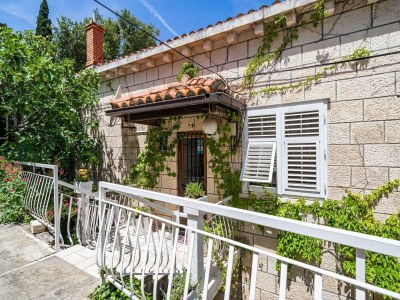 Apartment Apartments & Rooms Mara & Petrunjela - Studio Apartment with Balcony and Sea View - Outdoor photo 16