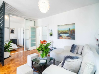 Apartment Apartments & Rooms Mara & Petrunjela - Two Bedroom Apartment with Terrace and Sea View - Features photo 14