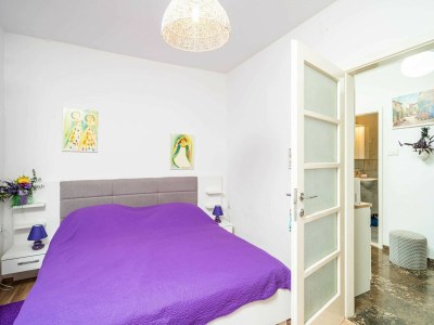 Apartment Apartments & Rooms Mara & Petrunjela - Two Bedroom Apartment with Terrace and Sea View - Features photo 32