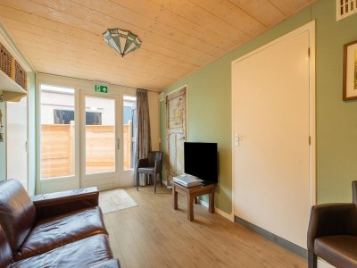 Farmhouse Farmhouse in Elsendorp with Garden - Features photo 16