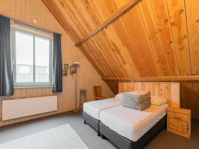 Farmhouse Farmhouse in Elsendorp with Garden - Features photo 34