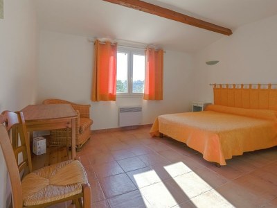 Holiday house Holiday Home in Bormes-les-Mimosas near Sea - Features photo 17