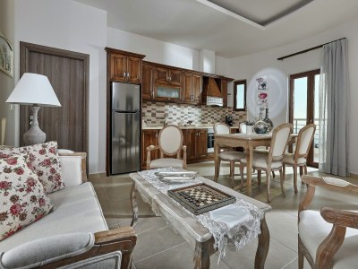 Apartment Villa in Kamilari near Kid-Friendly Beach - Features photo 29