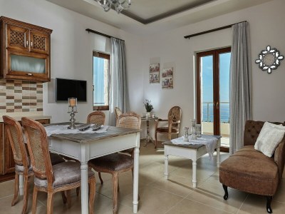 Apartment Villa in Kamilari near Kid-Friendly Beach - Features photo 30