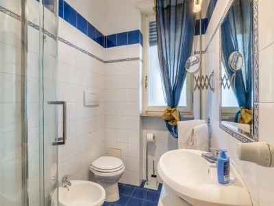 Apartment Apartment in Rome with balcony - Features photo 20