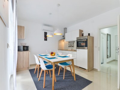 Holiday apartment Olujic 1 - Features photo 20