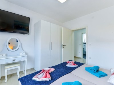 Holiday apartment Olujic 1 - Features photo 26