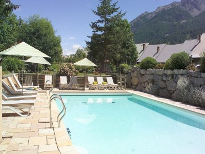 Holiday house Villa in Le Monêtier-les-Bains - Outdoor photo 2