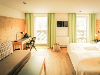 Holiday room Doppelzimmer  Comfort Plus ab 3 Nächte - Features photo 44