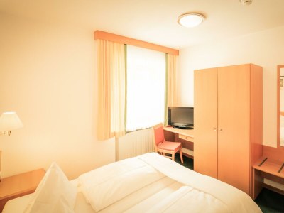 Holiday room Familiezimmer Comfort ab 3 Nächte - Features photo 39