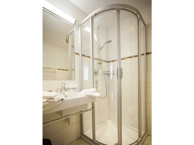 Holiday room Mehrbettzimmer, Dusche, WC, Nichtraucher - Outdoor photo 37