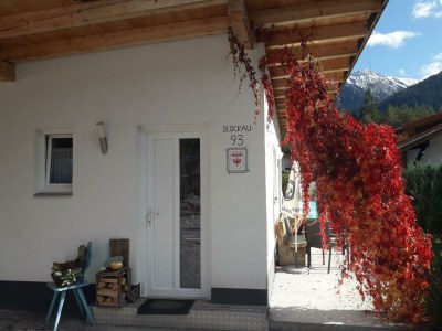 Apartment Ferienhaus, Toilette und Bad/Dusche getrennt, Delu - Outdoor photo 11