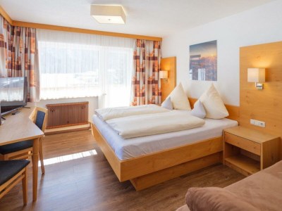 Holiday room Doppelbett Naturparkzimmer - Features photo 71