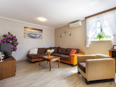 Holiday house Stancija Folo - Features photo 21