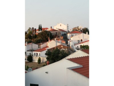 Holiday house "Traditional large house with pool" - Outdoor photo 8