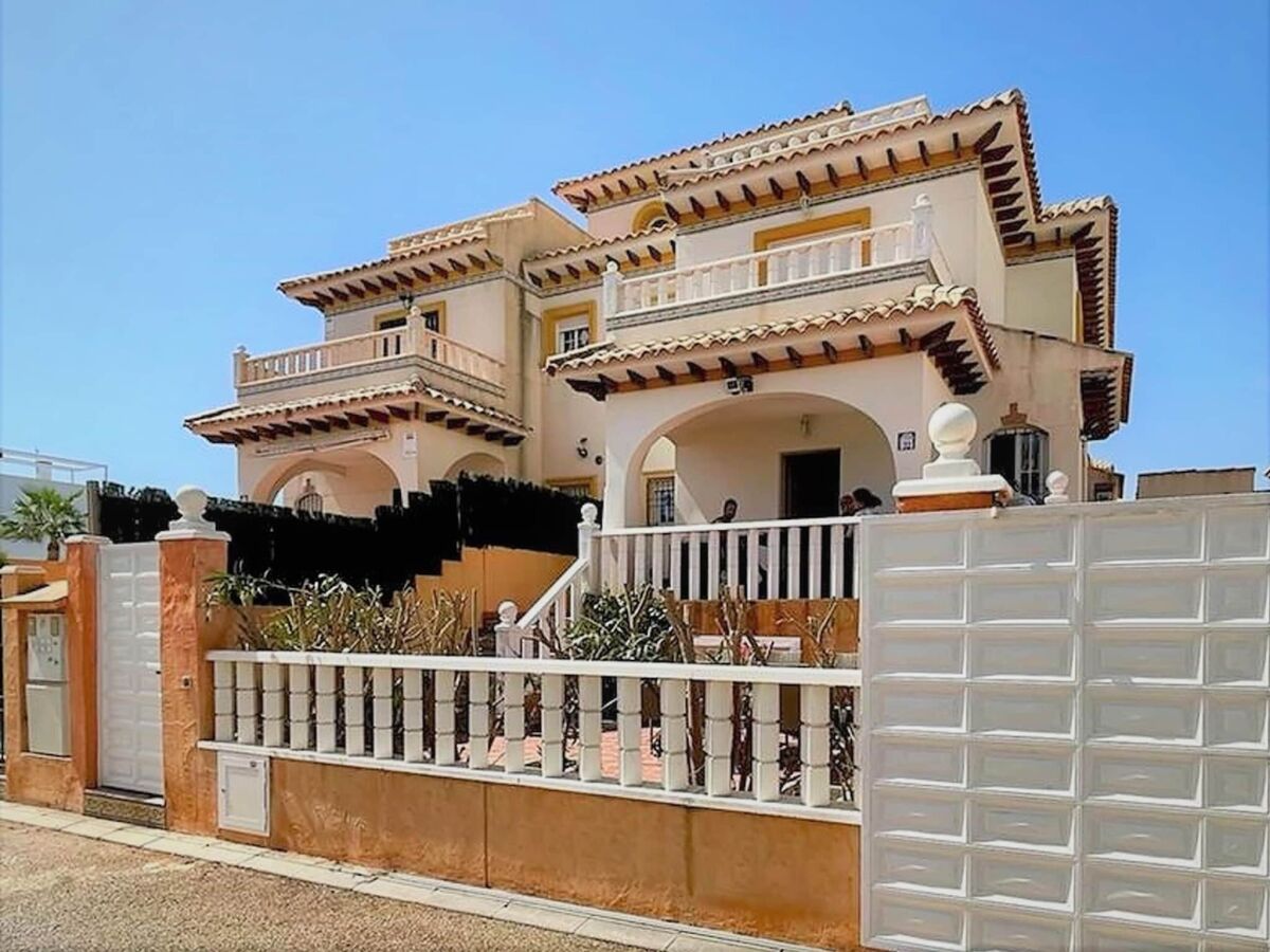 Holiday house Reihenhaus in Cabo Roig - Outdoor photo 3