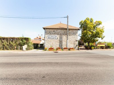 Holiday house Countryside holiday home with pool - Environment photo 30