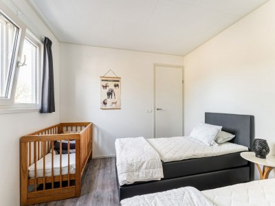 Holiday house Nice holiday home with boat and jetty - Features photo 9