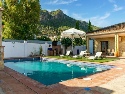 Chalet Gemütliches Chalet in Algodonales mit Bergblick - Outdoor photo 8