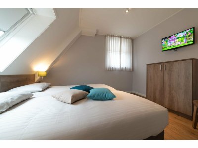 Holiday house Villa in Zeeland with Jacuzzi and Sauna - Features photo 20