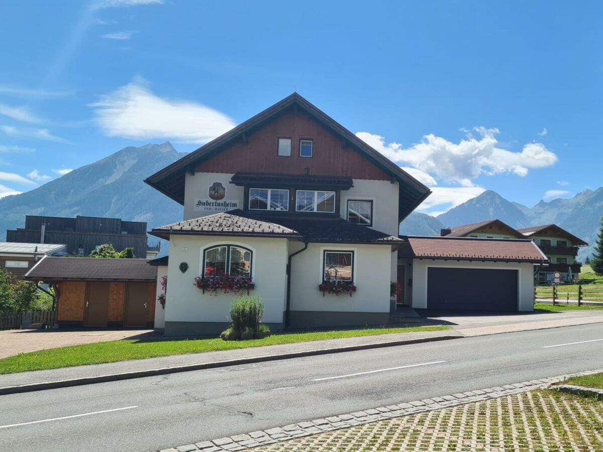 Apartment Appartement mit Balkon, 2 Schlafräume , 2 DU/WC, Balkon - Outdoor photo 2