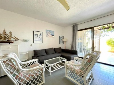 Holiday house Golf & Beachside Getaway - Features photo 22