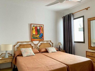 Holiday house Golf & Beachside Getaway - Features photo 23