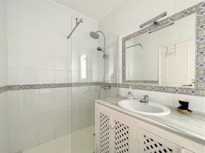 Holiday house Golf & Beachside Getaway - Features photo 32