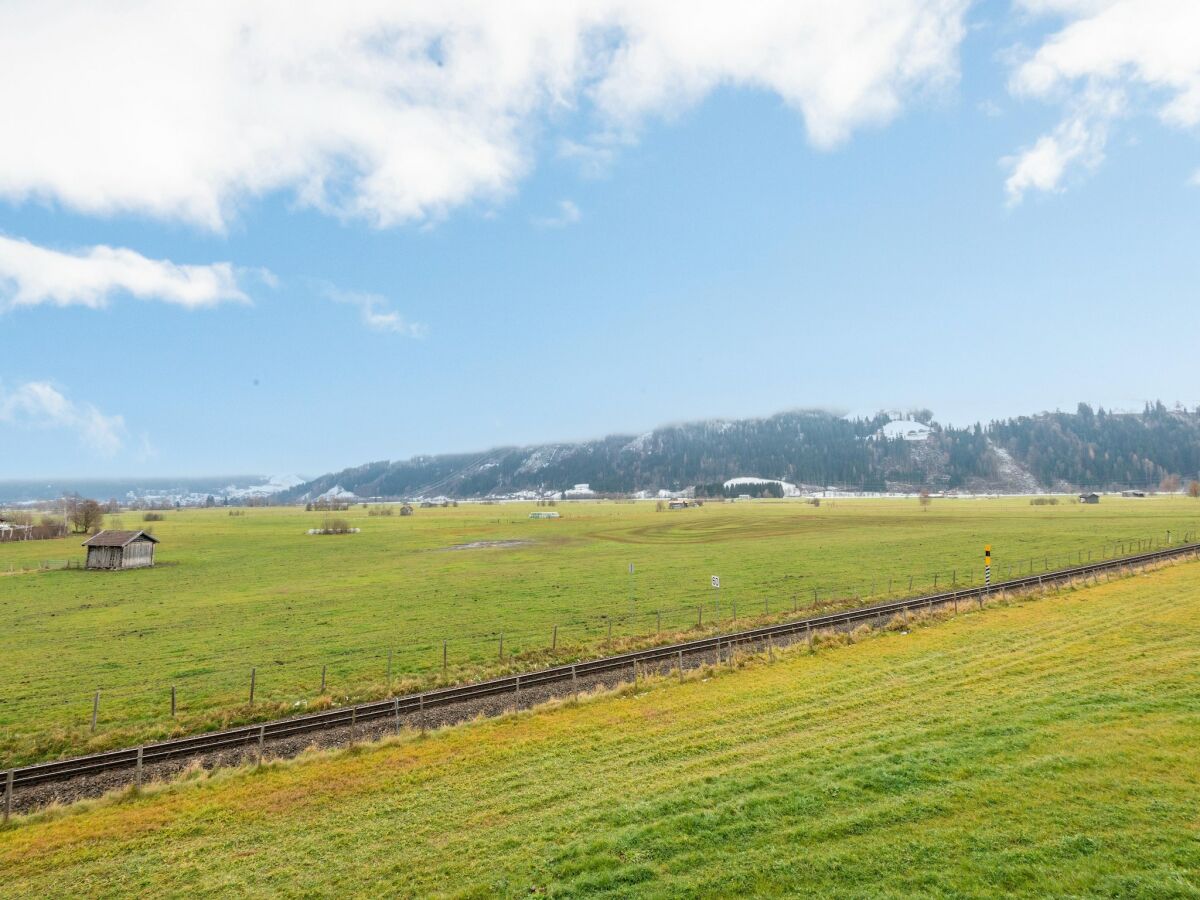Apartment Apartment in Piesendorf near Ski Slopes - Outdoor photo 2