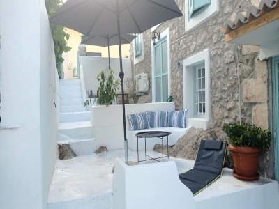 Holiday house Gemütliches Ferienhaus in Galaxidi mit Garten - Outdoor photo 3