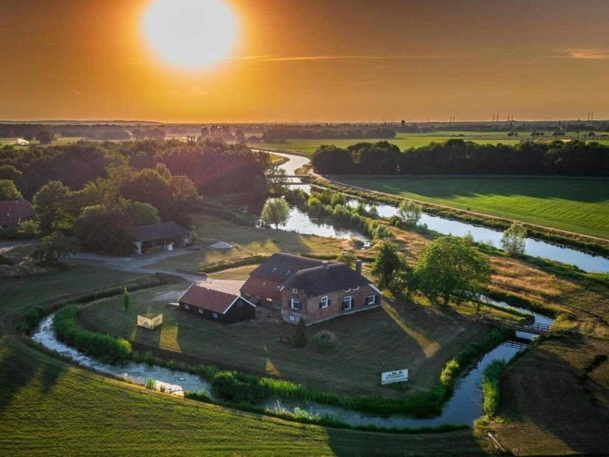Holiday house Komfortables Ferienhaus in Voorst mit großem Garten - Outdoor photo 5