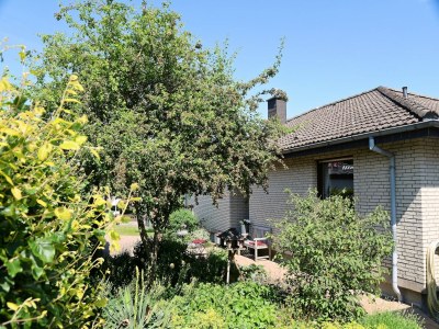 Apartment Sonnige Wohnung in Bad Driburg mit Garten - Outdoor photo 12