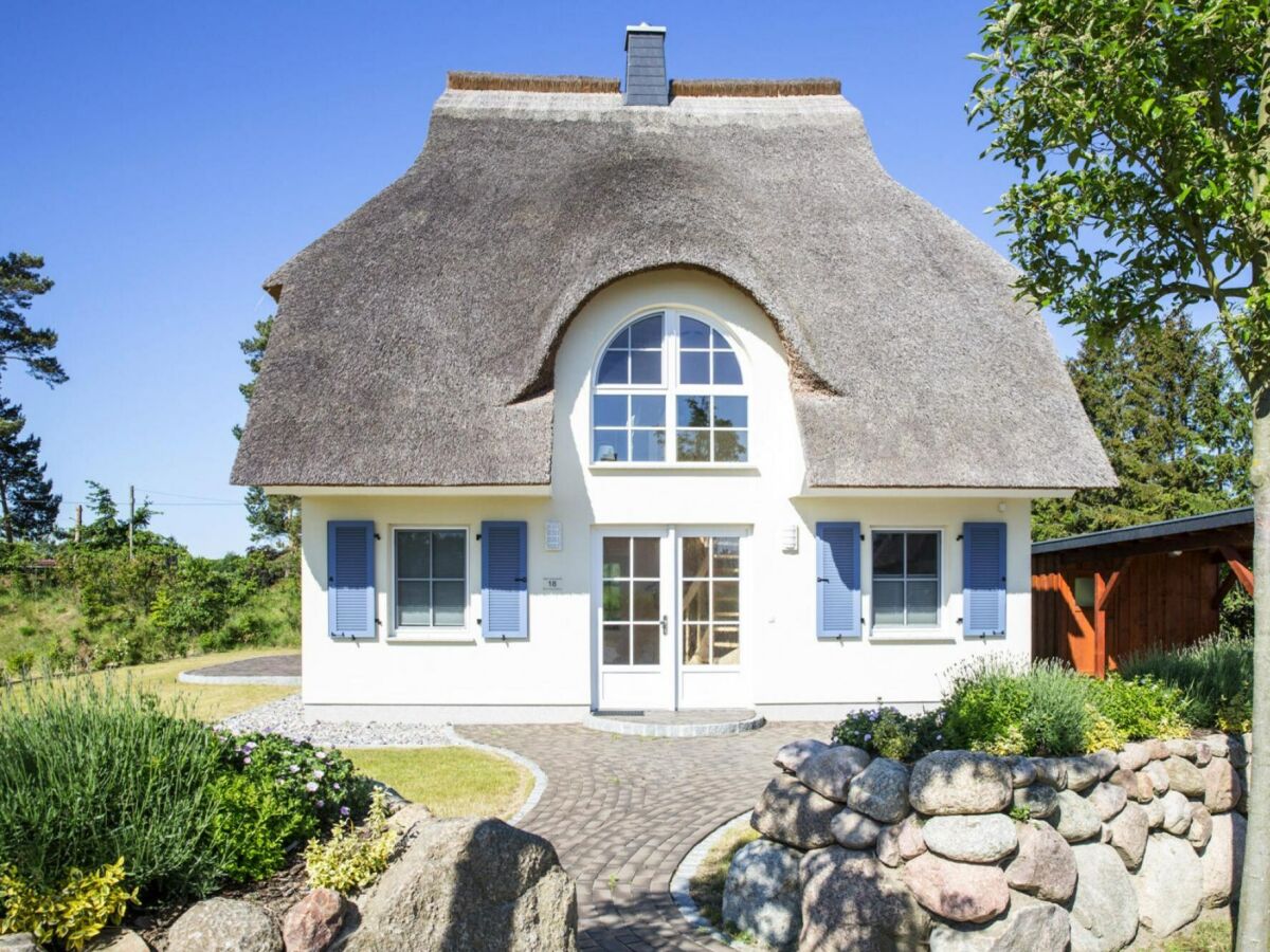 Holiday house Luxushaus Bodden mit Schwimmbereich - Outdoor photo 4