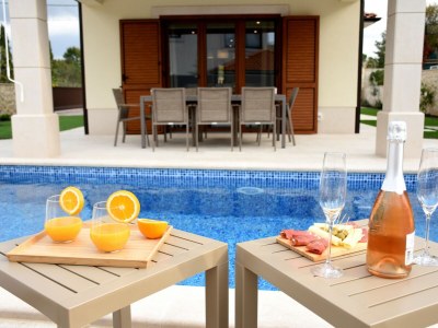 Villa Julija with heated pool - Outdoor photo 8