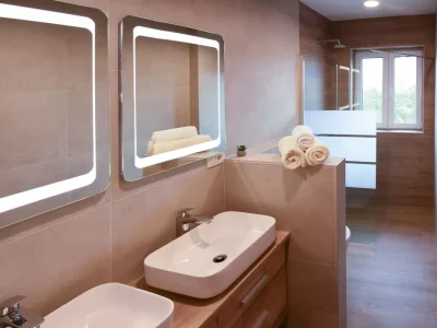 Villa Julija with heated pool - Features photo 21