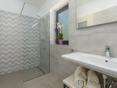 Villa Daniela with pool - Features photo 27