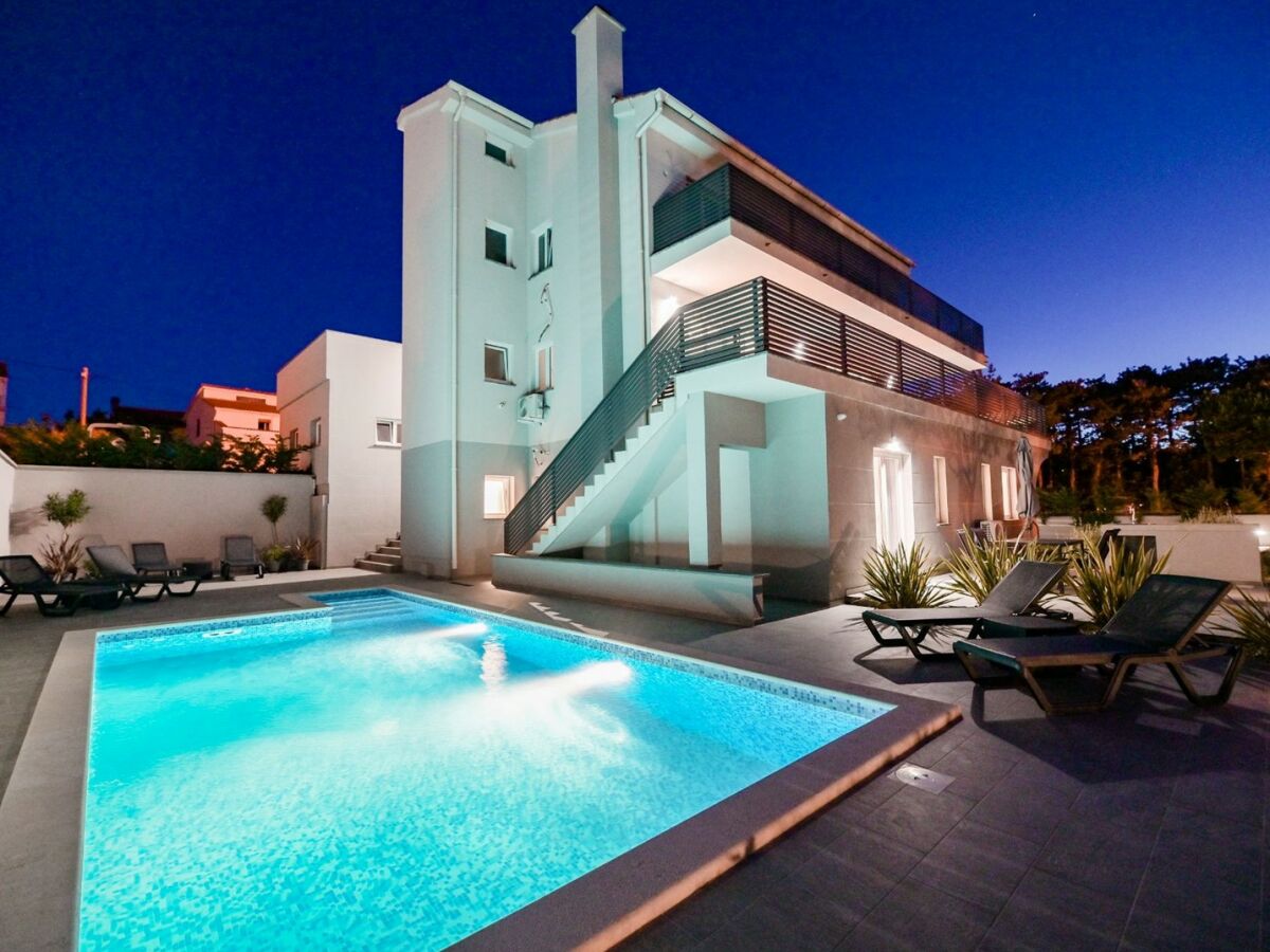 Holiday apartment Lacrima