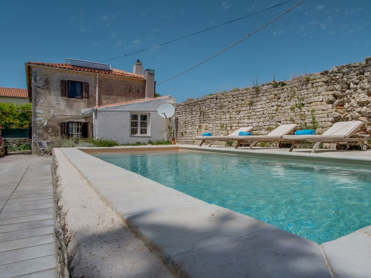 Villa Antiqua in Osor, islands of Cres